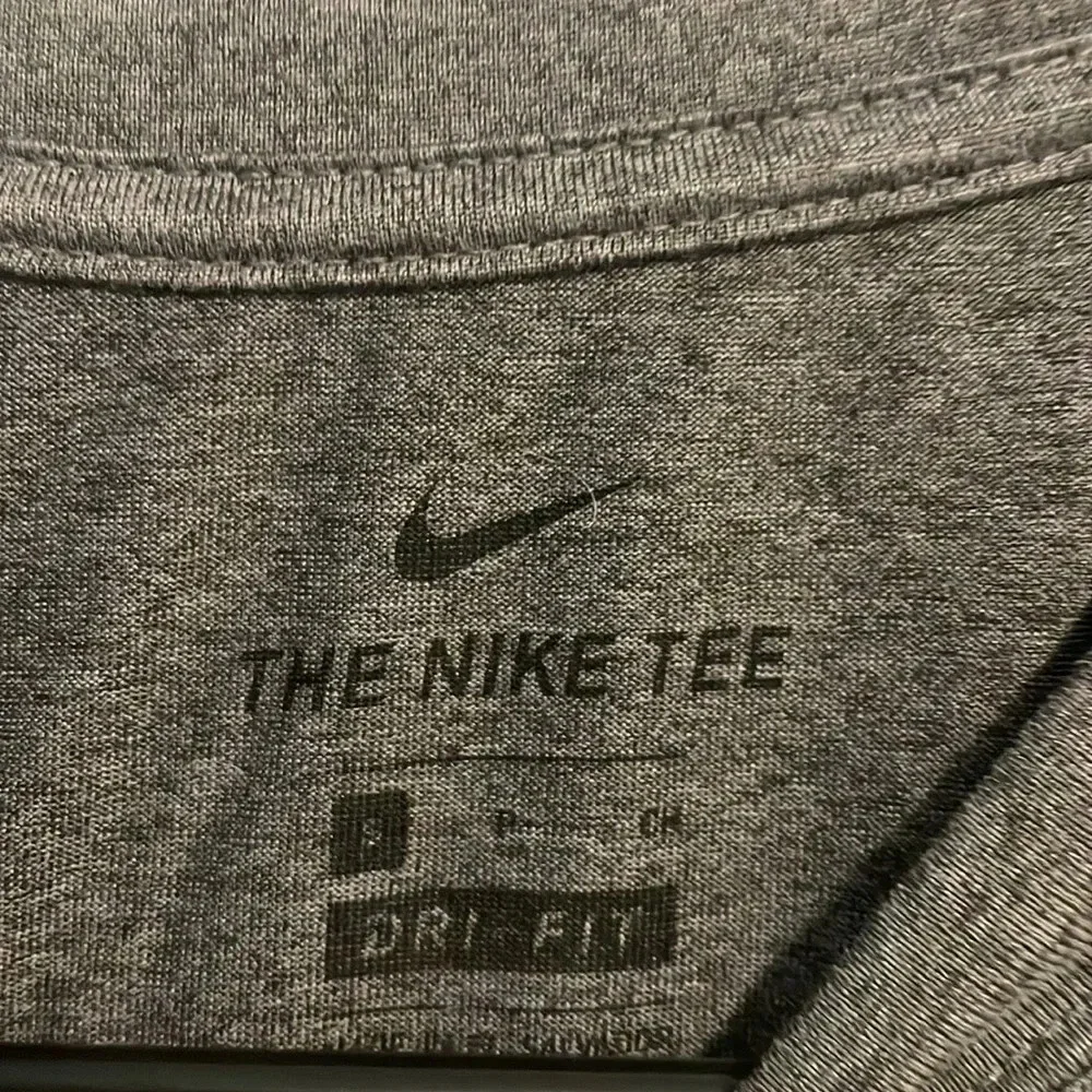 Nike dri fit USC Trojans tshirt Small